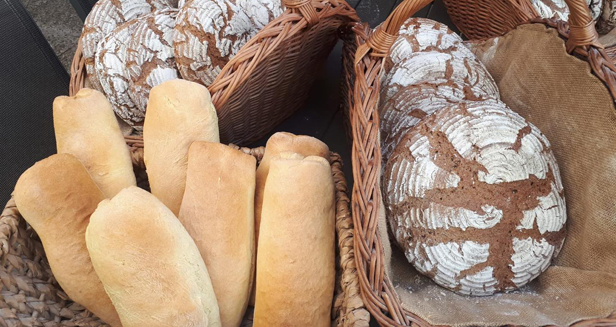 106399930_1181124852234831_1744676410753436419_n